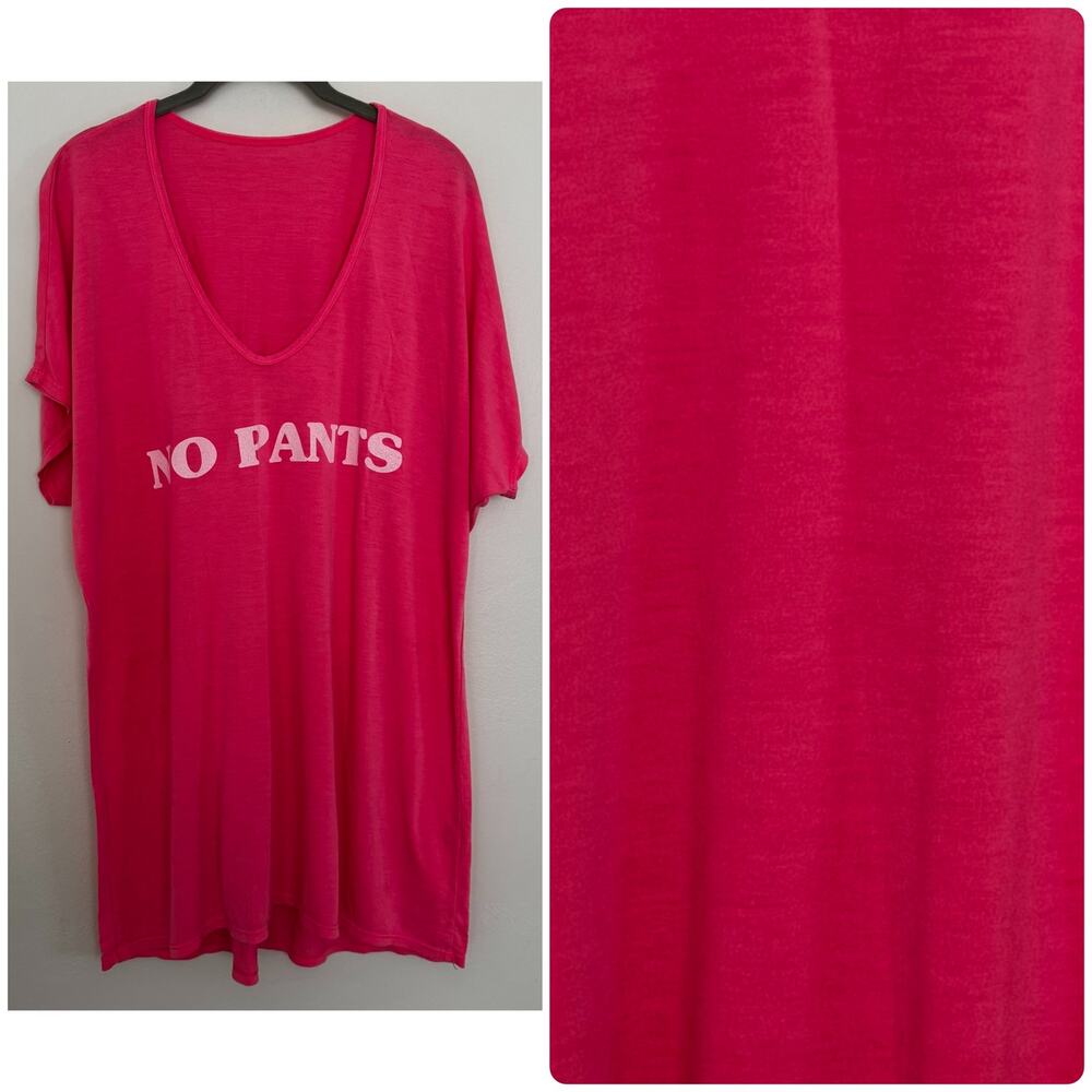 Show Me Your Mumu ‘No Pants’ Tee in Fuchsia